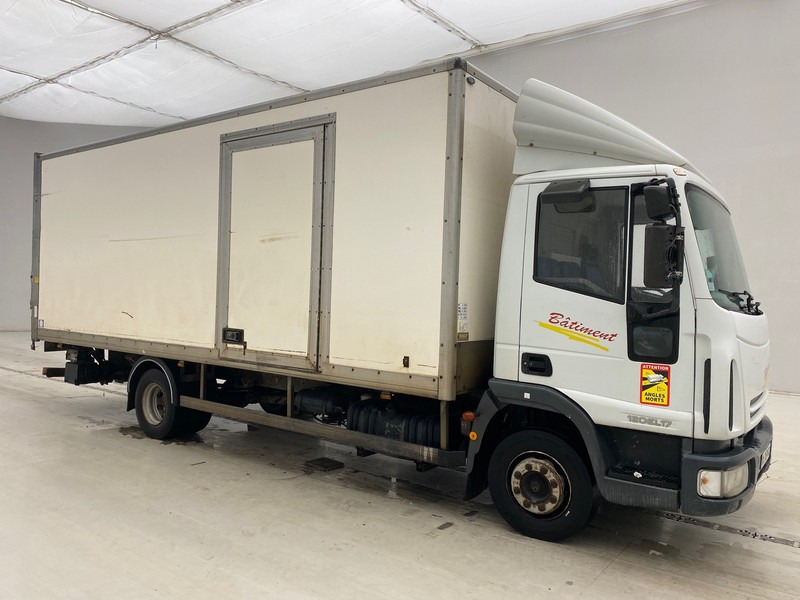 Iveco 120E17 - משאית תיבה: תמונה 3 Iveco 120E17 - משאית תיבה: תמונה 3