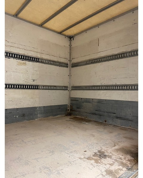 Iveco 120E17 - משאית תיבה: תמונה 4 Iveco 120E17 - משאית תיבה: תמונה 4