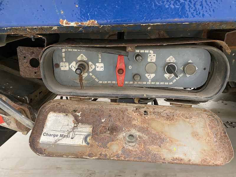 MAN LE 14.220 - משאית וילונות צד: תמונה 5 MAN LE 14.220 - משאית וילונות צד: תמונה 5