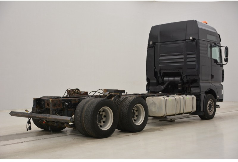 MAN TGA 28.530 - 6x2 - משאית עם שלדת תא: תמונה 4 MAN TGA 28.530 - 6x2 - משאית עם שלדת תא: תמונה 4