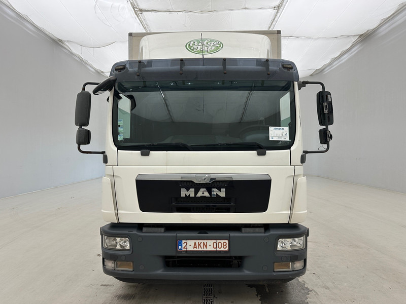 MAN TGM 12.250 - משאית תיבה: תמונה 2 MAN TGM 12.250 - משאית תיבה: תמונה 2