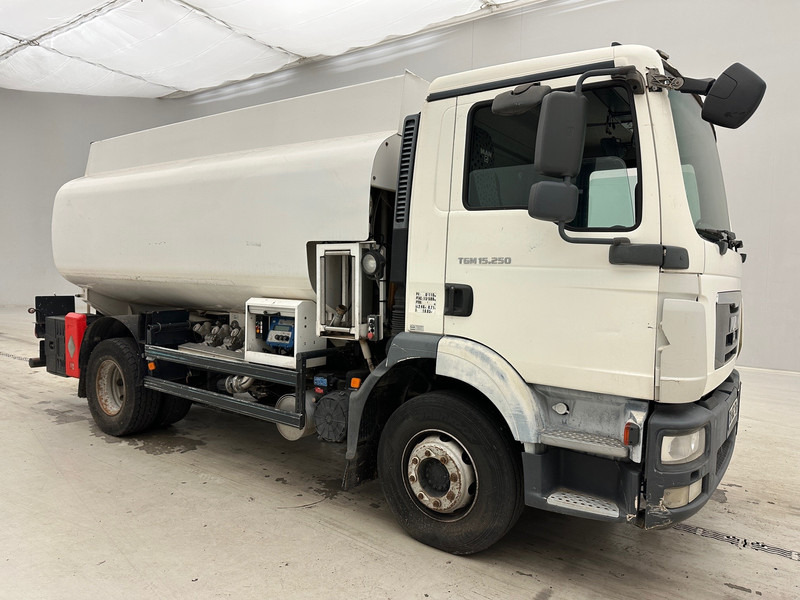 MAN TGM 15.250 - משאית מכל: תמונה 3 MAN TGM 15.250 - משאית מכל: תמונה 3