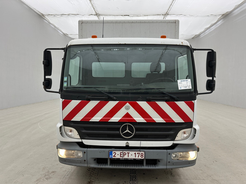 Mercedes-Benz Atego 1018 - משאית תיבה: תמונה 2 Mercedes-Benz Atego 1018 - משאית תיבה: תמונה 2