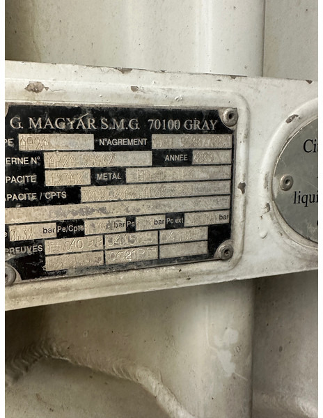 Renault Midlum 240 DXi - משאית מכל: תמונה 5 Renault Midlum 240 DXi - משאית מכל: תמונה 5