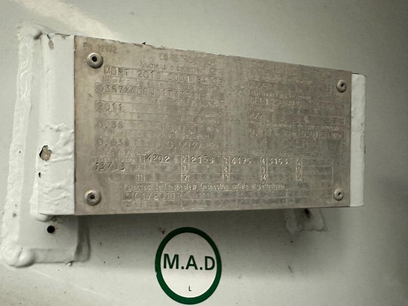 Renault Premium 270 DXi - משאית מכל: תמונה 5 Renault Premium 270 DXi - משאית מכל: תמונה 5