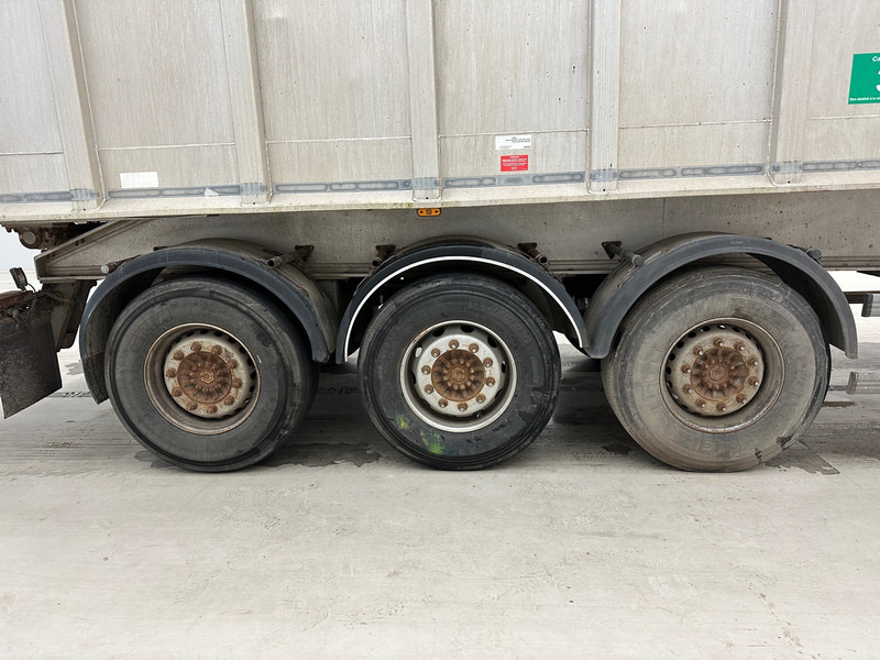 Robuste Kaiser 60 cub in alu - סמיטריילר עם מזהיר: תמונה 5 Robuste Kaiser 60 cub in alu - סמיטריילר עם מזהיר: תמונה 5