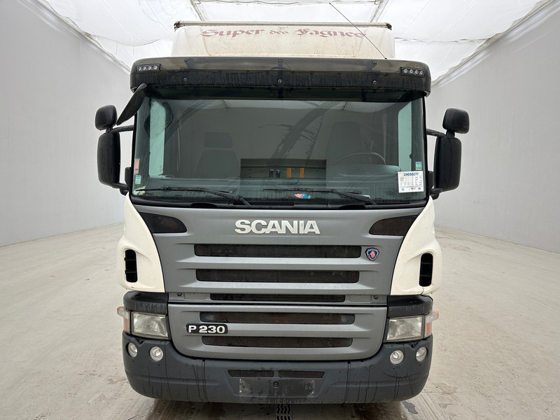 Scania P230 - משאית תיבה: תמונה 2 Scania P230 - משאית תיבה: תמונה 2