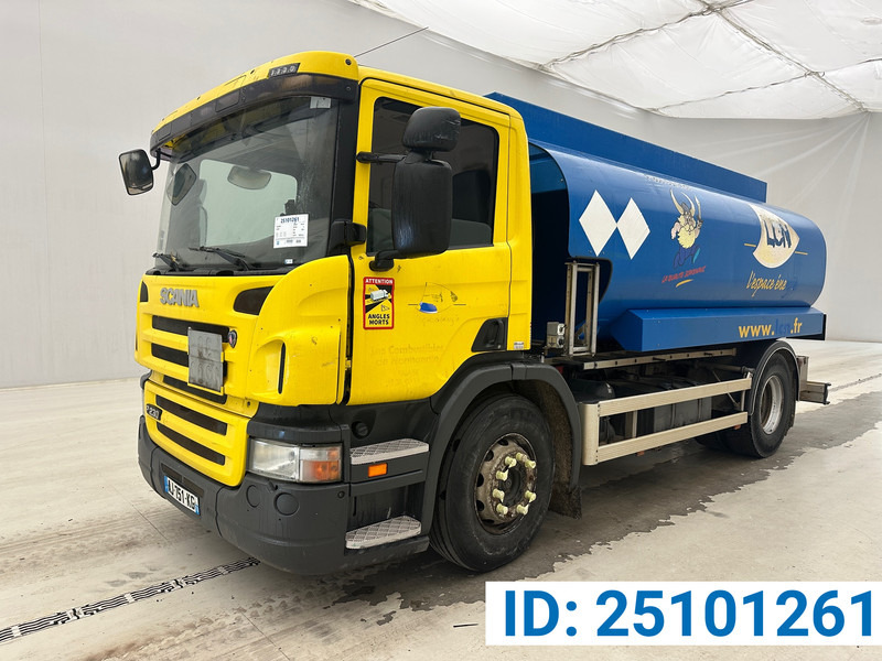 Scania P230 - משאית מכל: תמונה 1 Scania P230 - משאית מכל: תמונה 1