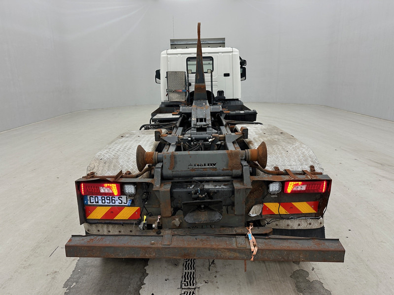 Scania P420 - 6x2* - משאית הרמת וו: תמונה 5 Scania P420 - 6x2* - משאית הרמת וו: תמונה 5