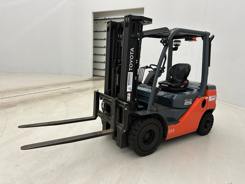 Toyota* 2022 Tonero 25 - מלגזת סולר: תמונה 4 Toyota* 2022 Tonero 25 - מלגזת סולר: תמונה 4