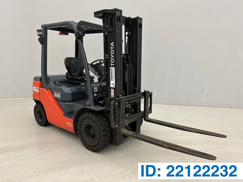 Toyota* 2022 Tonero 25 - מלגזת סולר: תמונה 1 Toyota* 2022 Tonero 25 - מלגזת סולר: תמונה 1