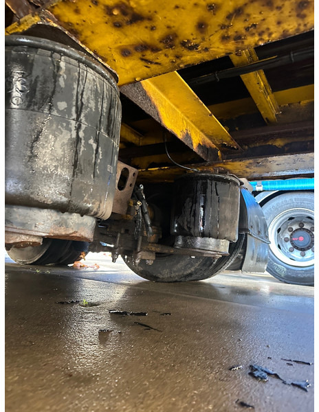 Trax Low bed trailer - סמיטריילר עם מטען נמוך: תמונה 4 Trax Low bed trailer - סמיטריילר עם מטען נמוך: תמונה 4