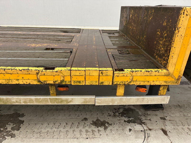 Trax Low bed trailer* - סמיטריילר עם מטען נמוך: תמונה 4 Trax Low bed trailer* - סמיטריילר עם מטען נמוך: תמונה 4