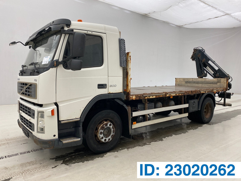 Volvo FM 300 - משאית צד נופל/ שטוחה, משאית מנוף: תמונה 1 Volvo FM 300 - משאית צד נופל/ שטוחה, משאית מנוף: תמונה 1