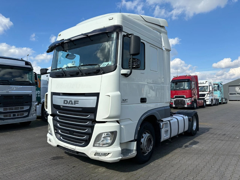 DAF XF 460 Spacecab Euro 6 - יחידת טרקטור: תמונה 1 DAF XF 460 Spacecab Euro 6 - יחידת טרקטור: תמונה 1