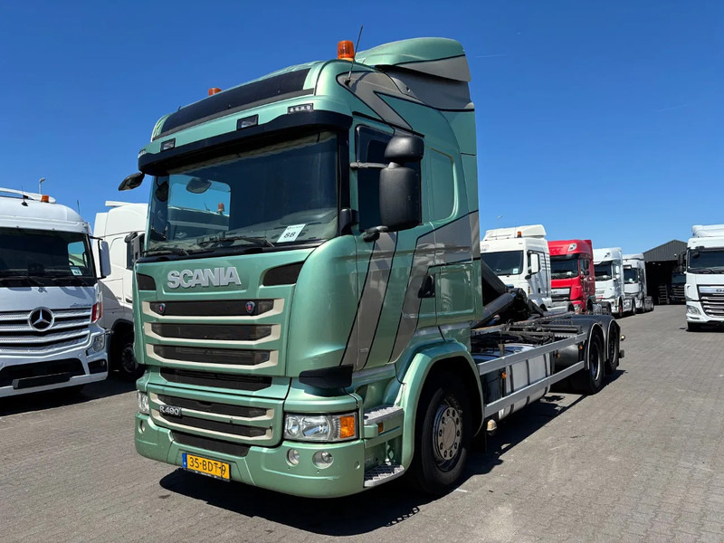 Scania R490 6x2 Euro 6 Retarder VDL Hooklift - משאית מערכת כבלים: תמונה 1 Scania R490 6x2 Euro 6 Retarder VDL Hooklift - משאית מערכת כבלים: תמונה 1