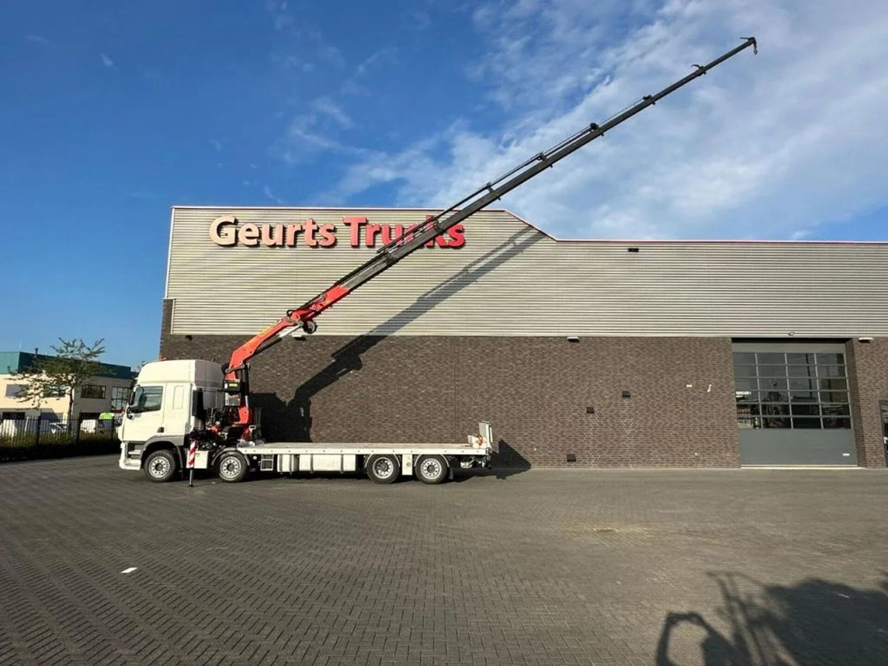 DAF CF 450 8X2 OPRIJWAGEN/MACHINE TRANSPORTER + PALF - משאית מנוף: תמונה 3 DAF CF 450 8X2 OPRIJWAGEN/MACHINE TRANSPORTER + PALF - משאית מנוף: תמונה 3