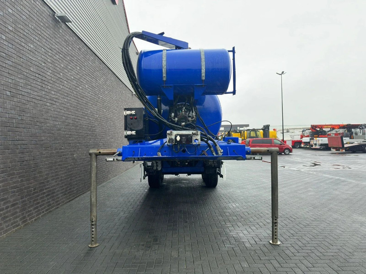 הַחכָּרָה  DAF CF 510 6X4 + DE BUF ST2 2-ASSIGE 10M3 CONCRETE M DAF CF 510 6X4 + DE BUF ST2 2-ASSIGE 10M3 CONCRETE M: תמונה 27