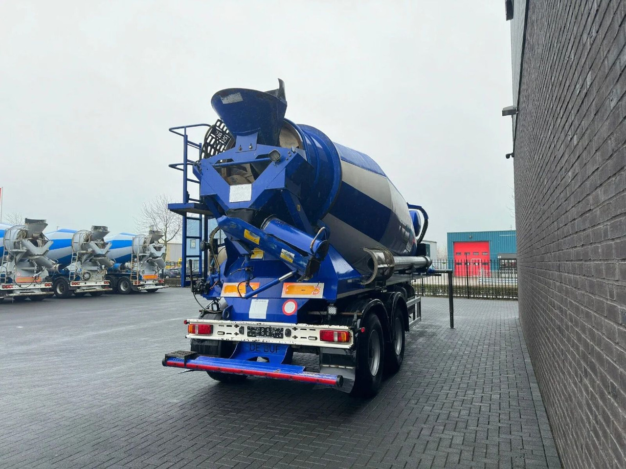 הַחכָּרָה  DAF CF 510 6X4 + DE BUF ST2 2-ASSIGE 10M3 CONCRETE M DAF CF 510 6X4 + DE BUF ST2 2-ASSIGE 10M3 CONCRETE M: תמונה 25