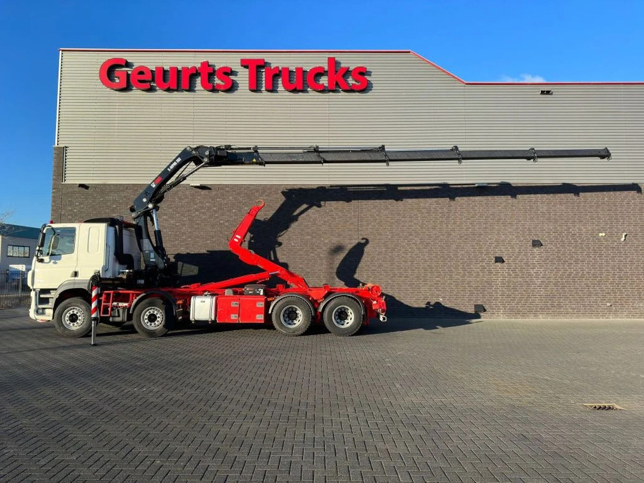 DAF CF 530 8X4 + HIAB HAAKARM + HIAB 262 EP-5 KRAAN/ - משאית הרמת וו: תמונה 1 DAF CF 530 8X4 + HIAB HAAKARM + HIAB 262 EP-5 KRAAN/ - משאית הרמת וו: תמונה 1