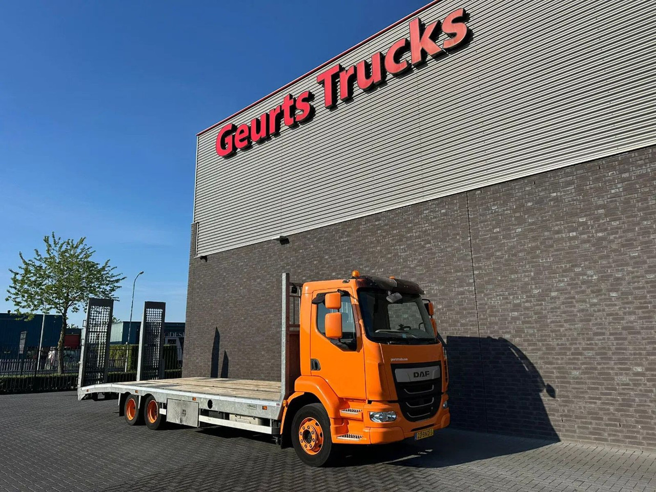 DAF LF OPRIJ 23-82 V OPRIJWAGEN / MACHINE TRANSPORTE - משאית הובלה אוטומטית: תמונה 5 DAF LF OPRIJ 23-82 V OPRIJWAGEN / MACHINE TRANSPORTE - משאית הובלה אוטומטית: תמונה 5