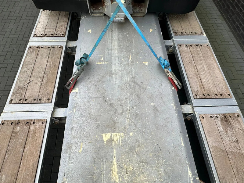 Goldhofer STHP/XLE 8 (3+5) LOWLOADER - סמיטריילר עם מטען נמוך: תמונה 5 Goldhofer STHP/XLE 8 (3+5) LOWLOADER - סמיטריילר עם מטען נמוך: תמונה 5