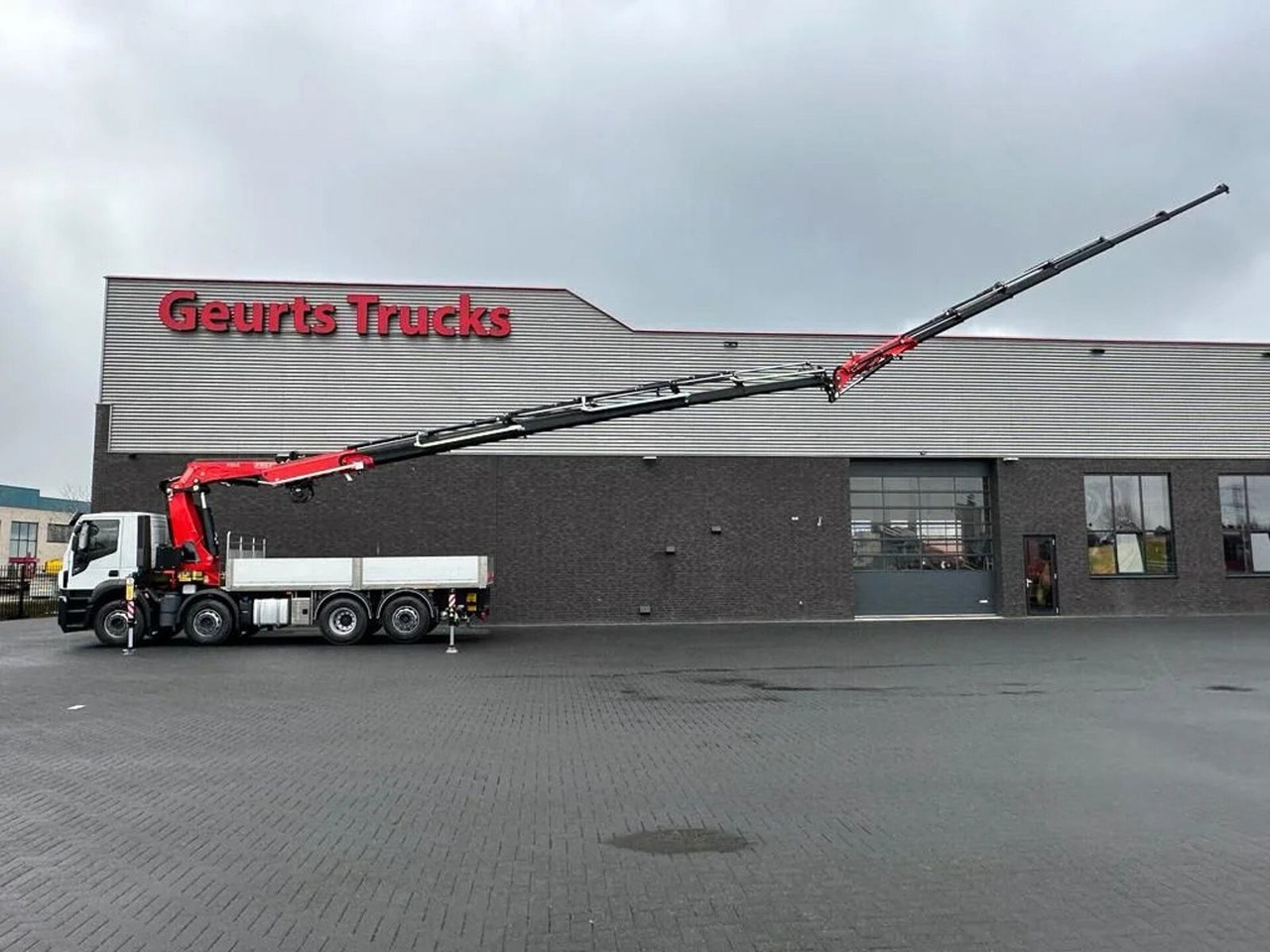 Iveco Stralis 480 X-WAY 8X2 + FASSI 545RA.2.26 + JIB L - משאית מנוף: תמונה 3 Iveco Stralis 480 X-WAY 8X2 + FASSI 545RA.2.26 + JIB L - משאית מנוף: תמונה 3