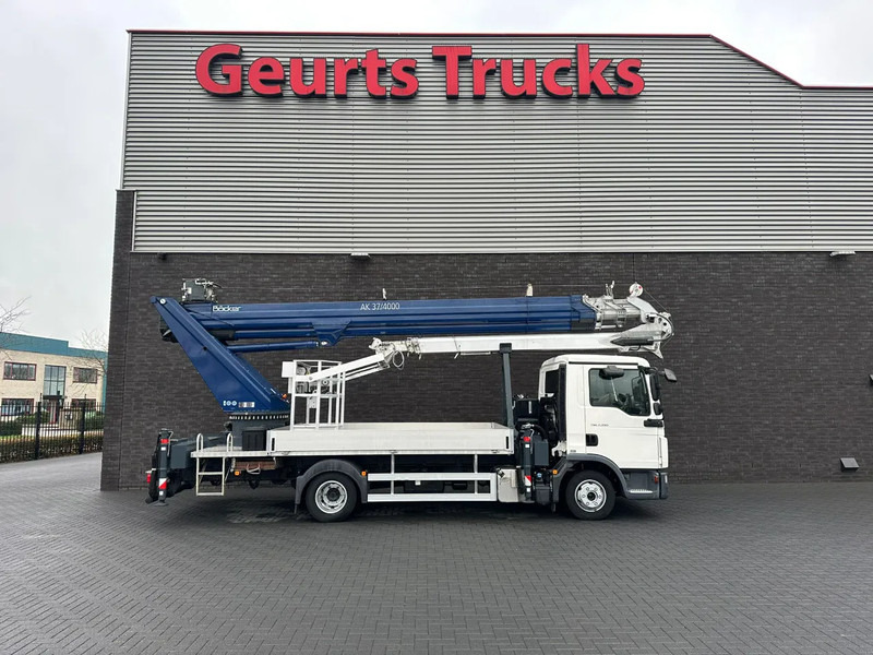 MAN TGL 7.190 4X2 BB BOCKER AK37/4000 + JIB MONTAGEKRAN/DACHDECKERKRAN/ROOFCRANE/KRAAN/KRAN/GRUA - משאית מנוף: תמונה 4 MAN TGL 7.190 4X2 BB BOCKER AK37/4000 + JIB MONTAGEKRAN/DACHDECKERKRAN/ROOFCRANE/KRAAN/KRAN/GRUA - משאית מנוף: תמונה 4