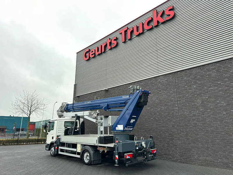 MAN TGL 7.190 4X2 BB BOCKER AK37/4000 + JIB MONTAGEKRAN/DACHDECKERKRAN/ROOFCRANE/KRAAN/KRAN/GRUA - משאית מנוף: תמונה 3 MAN TGL 7.190 4X2 BB BOCKER AK37/4000 + JIB MONTAGEKRAN/DACHDECKERKRAN/ROOFCRANE/KRAAN/KRAN/GRUA - משאית מנוף: תמונה 3