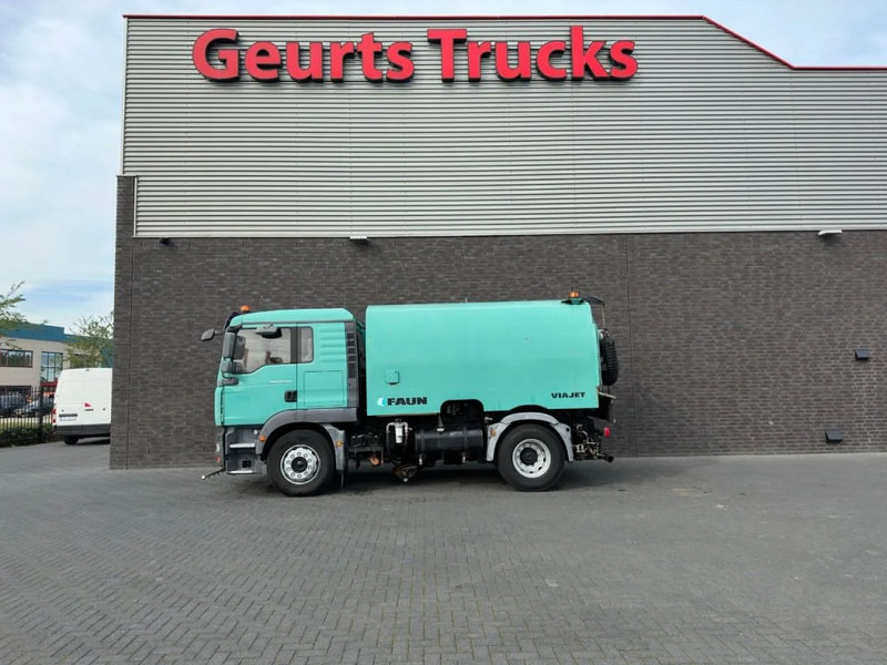 MAN TGM 18.240 4X2 + FAUN VIAJET 6R/HS SWEEPING TRUCK/ KEHRMASCHINE/VEEGWAGEN/FAHRBAHNREINIGER - מטאטא כבישים: תמונה 1 MAN TGM 18.240 4X2 + FAUN VIAJET 6R/HS SWEEPING TRUCK/ KEHRMASCHINE/VEEGWAGEN/FAHRBAHNREINIGER - מטאטא כבישים: תמונה 1