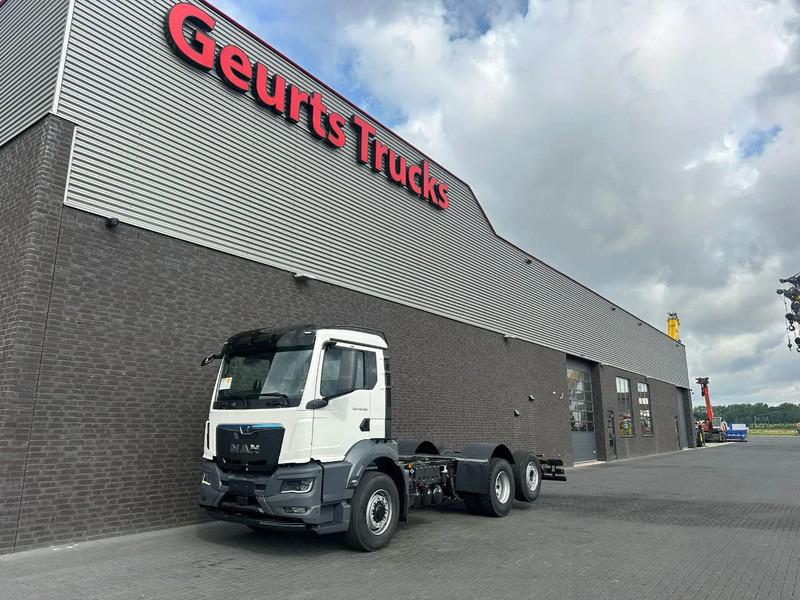 MAN TGS 26.520 6X2H-4 BL CH HYDRO DRIVE CHASSIS CABINE (NIEUW) - משאית עם שלדת תא: תמונה 2 MAN TGS 26.520 6X2H-4 BL CH HYDRO DRIVE CHASSIS CABINE (NIEUW) - משאית עם שלדת תא: תמונה 2