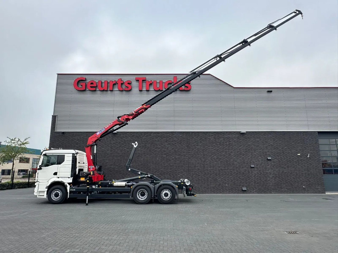 MAN TGS 26.520 6X4H-4 BL NEW MODEL + MEILLER HAAKARM - משאית הרמת וו, משאית מנוף: תמונה 2 MAN TGS 26.520 6X4H-4 BL NEW MODEL + MEILLER HAAKARM - משאית הרמת וו, משאית מנוף: תמונה 2