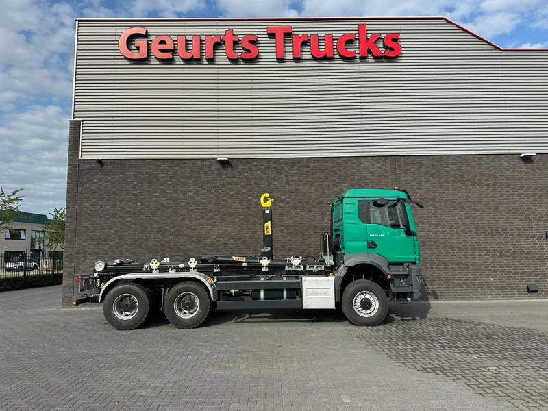 MAN TGS 33.480 6X6 HYVA LIFT 26-55-S HAAKARM / ABROLLKIPPER/ HOOKLIFT (NIEUWE/ NEU/ NEW) - משאית הרמת וו: תמונה 4 MAN TGS 33.480 6X6 HYVA LIFT 26-55-S HAAKARM / ABROLLKIPPER/ HOOKLIFT (NIEUWE/ NEU/ NEW) - משאית הרמת וו: תמונה 4