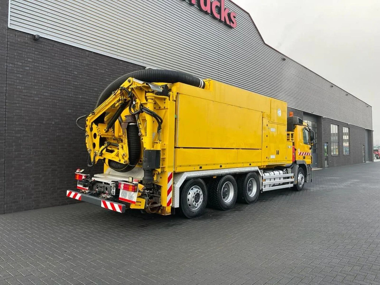 Mercedes-Benz Actros 3248 8X4 TRIDEM MTS DINO 12 SAUGBAGGER/SU - משאית ואקום: תמונה 5 Mercedes-Benz Actros 3248 8X4 TRIDEM MTS DINO 12 SAUGBAGGER/SU - משאית ואקום: תמונה 5