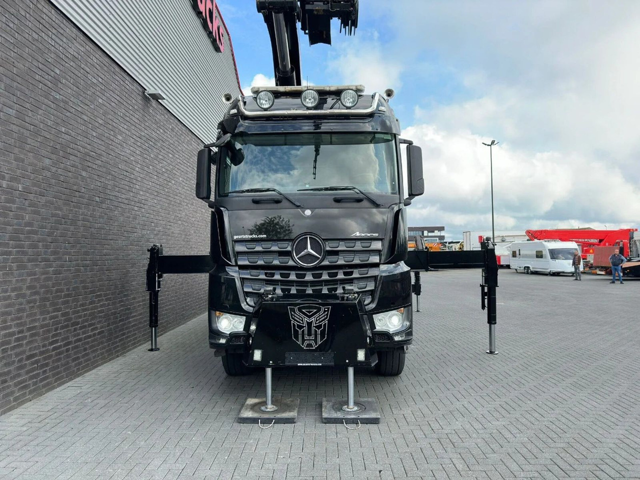 משאית מנוף Mercedes-Benz Arocs 3251 8X4 + HIAB 1058 E-8 + JIB 150X-6 JDC: תמונה 11