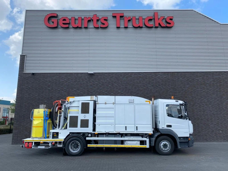 Mercedes-Benz Atego 1324 4X2 RHD + RSP ESE 13/H SAUGBAGGER/SUCTIONEXCAVATOR/GRONDZUIGER - משאית ואקום: תמונה 4 Mercedes-Benz Atego 1324 4X2 RHD + RSP ESE 13/H SAUGBAGGER/SUCTIONEXCAVATOR/GRONDZUIGER - משאית ואקום: תמונה 4