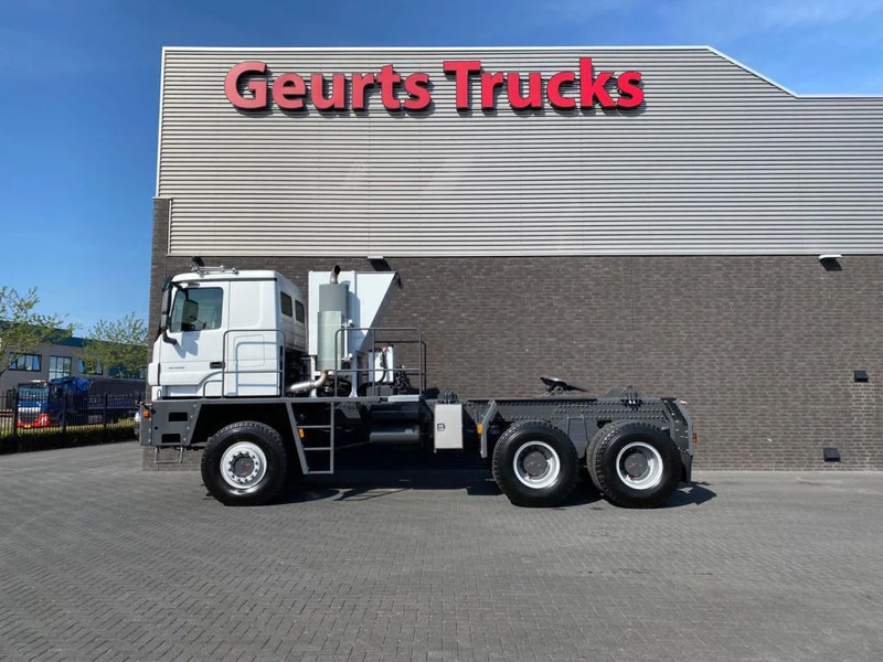 Mercedes-Benz TITAN 5560 Z52-600 F TITAN 5560 Z52-600 F 6X6 HEAVY-DUTY TRUCK - יחידת טרקטור: תמונה 1 Mercedes-Benz TITAN 5560 Z52-600 F TITAN 5560 Z52-600 F 6X6 HEAVY-DUTY TRUCK - יחידת טרקטור: תמונה 1