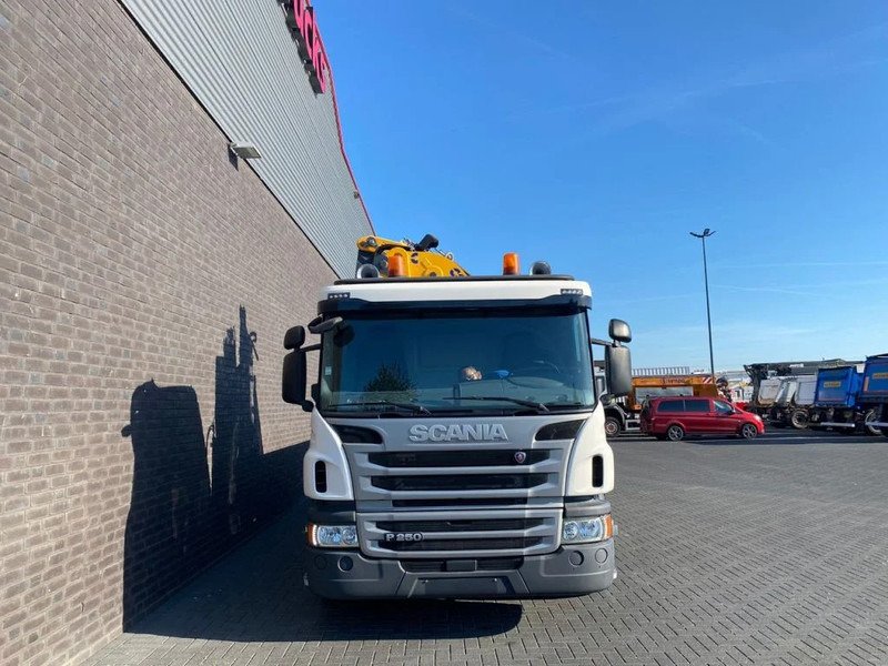 משאית מנוף Scania P250 6X2 + COPMA 510.7 + JIB J4 KRAAN/KRAN/CRANE/MONTAGEKRAN/DACHDECKERKRAN/DAKWERKEN/ROOF CRANE: תמונה 13 משאית מנוף Scania P250 6X2 + COPMA 510.7 + JIB J4 KRAAN/KRAN/CRANE/MONTAGEKRAN/DACHDECKERKRAN/DAKWERKEN/ROOF CRANE: תמונה 13