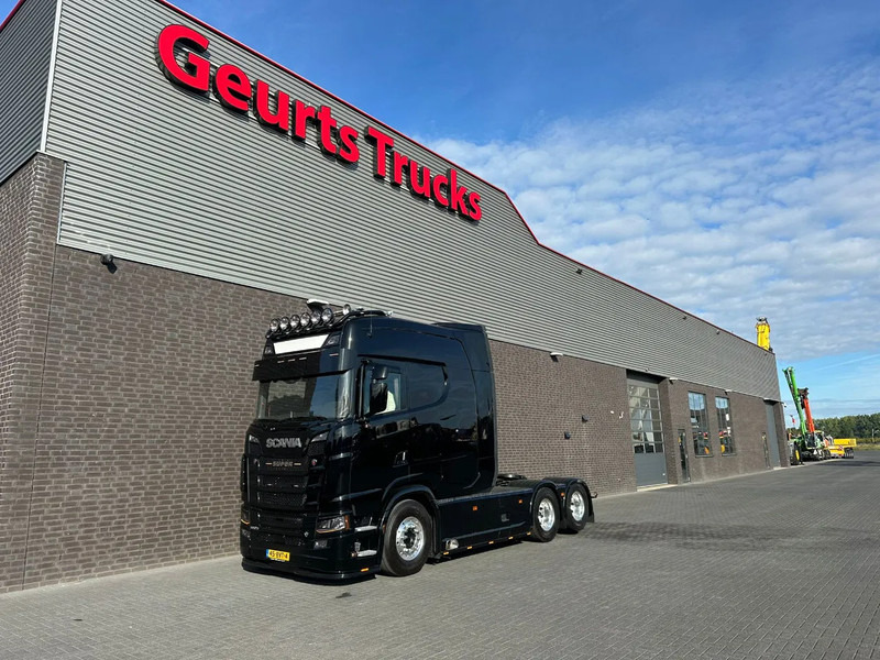Scania S660 V8 6X2 LONGLINE SPECIAL INTERIOR BUFFL TREKKER MET HYDRAULIEK / SATTELZUG / TRACTOR UNIT / CAMIÓN - יחידת טרקטור: תמונה 2 Scania S660 V8 6X2 LONGLINE SPECIAL INTERIOR BUFFL TREKKER MET HYDRAULIEK / SATTELZUG / TRACTOR UNIT / CAMIÓN - יחידת טרקטור: תמונה 2