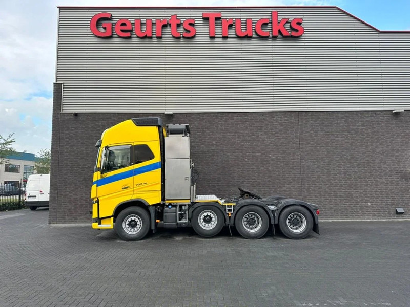 Volvo FH 16.750 8X4 HEAVY DUTY TRACTOR/SZM/TREKKER - יחידת טרקטור: תמונה 1 Volvo FH 16.750 8X4 HEAVY DUTY TRACTOR/SZM/TREKKER - יחידת טרקטור: תמונה 1