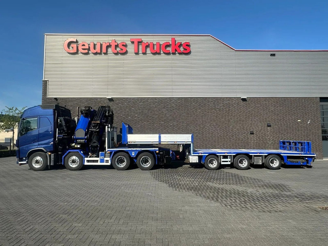 Volvo FH 540 8X4 TREKKER / BAKWAGEN MET PALFINGER PK13 - משאית מנוף: תמונה 1 Volvo FH 540 8X4 TREKKER / BAKWAGEN MET PALFINGER PK13 - משאית מנוף: תמונה 1