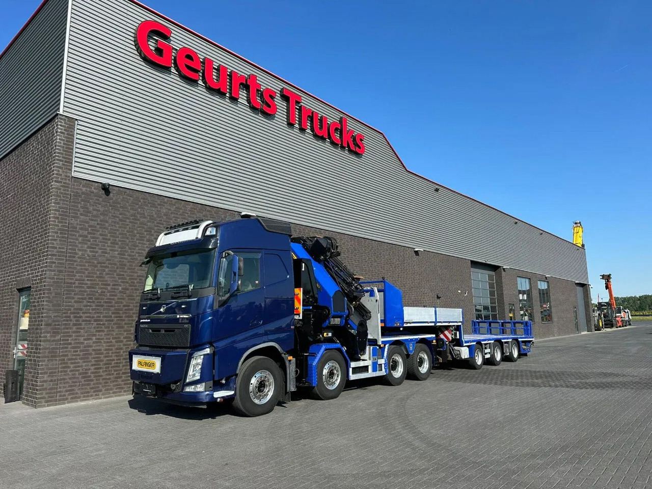 Volvo FH 540 8X4 TREKKER / BAKWAGEN MET PALFINGER PK13 - משאית מנוף: תמונה 2 Volvo FH 540 8X4 TREKKER / BAKWAGEN MET PALFINGER PK13 - משאית מנוף: תמונה 2