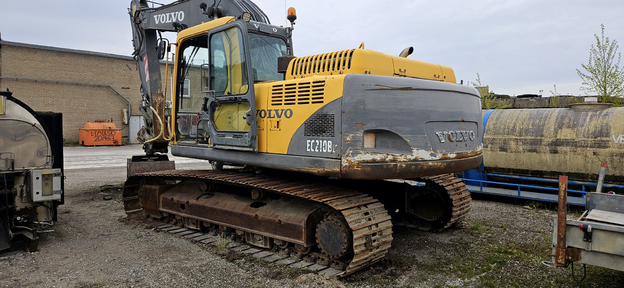 Volvo EC 210 BLC new engine - מחפר סורק: תמונה 4 Volvo EC 210 BLC new engine - מחפר סורק: תמונה 4