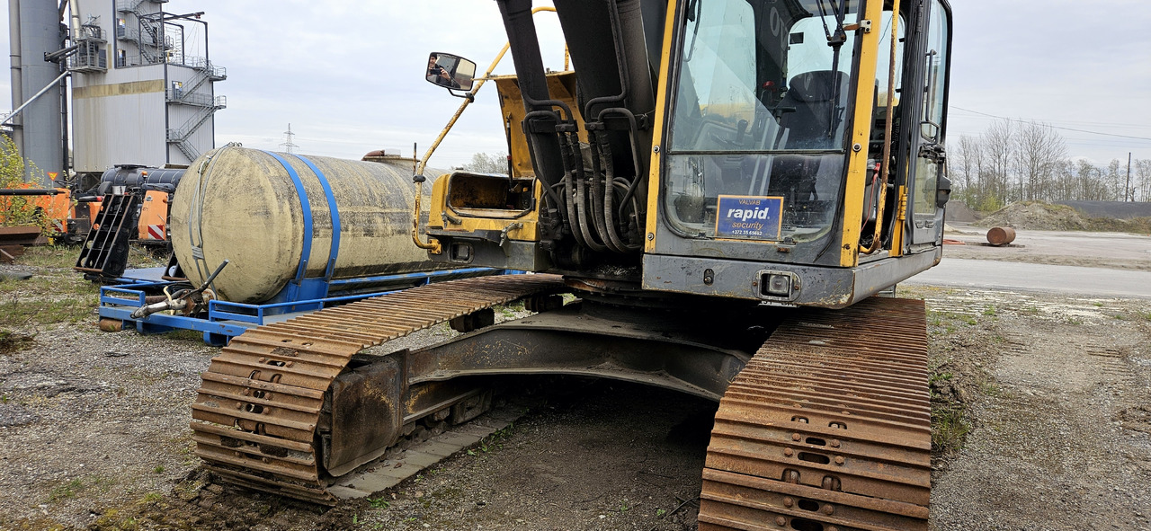 Volvo EC 210 BLC new engine - מחפר סורק: תמונה 2 Volvo EC 210 BLC new engine - מחפר סורק: תמונה 2