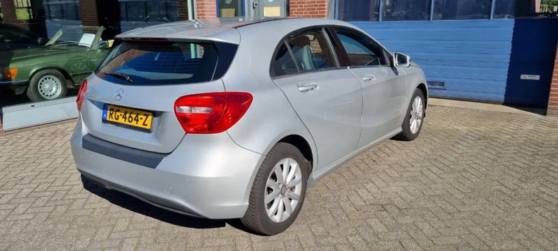Mercedes-Benz A-Klasse 180 automaat.. 180 automaat - האצ'בק: תמונה 4 Mercedes-Benz A-Klasse 180 automaat.. 180 automaat - האצ'בק: תמונה 4