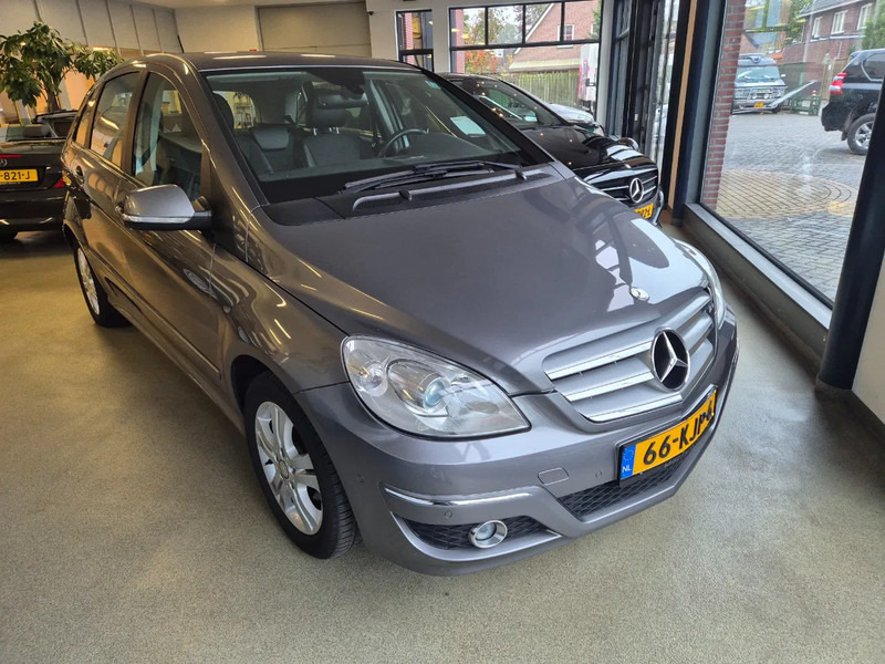 Mercedes-Benz B-Klasse B 180 Automaat Trekhaak - מכונית: תמונה 5 Mercedes-Benz B-Klasse B 180 Automaat Trekhaak - מכונית: תמונה 5