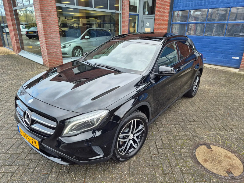 Mercedes-Benz GLA 200 AMG line Automaat prestige - מכונית: תמונה 2 Mercedes-Benz GLA 200 AMG line Automaat prestige - מכונית: תמונה 2