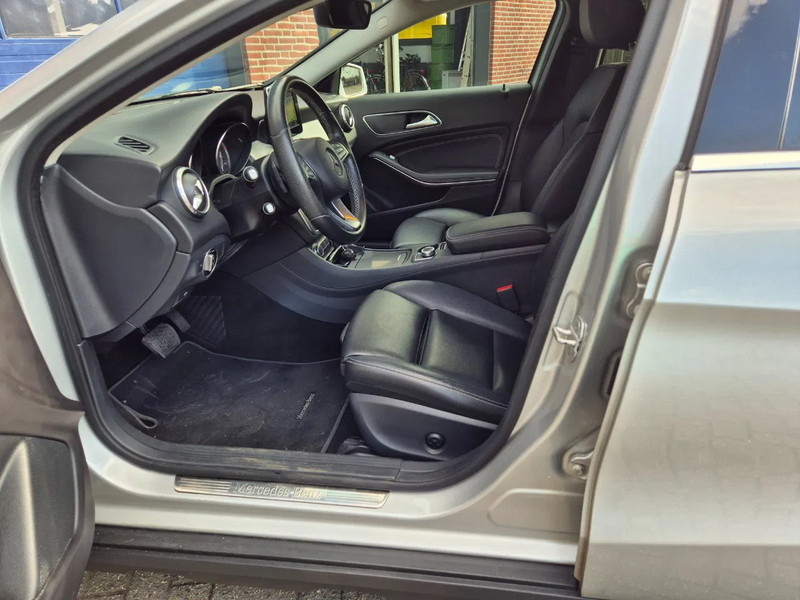 Mercedes-Benz GLA 200 automaat AMG Prestige - מכונית: תמונה 5 Mercedes-Benz GLA 200 automaat AMG Prestige - מכונית: תמונה 5