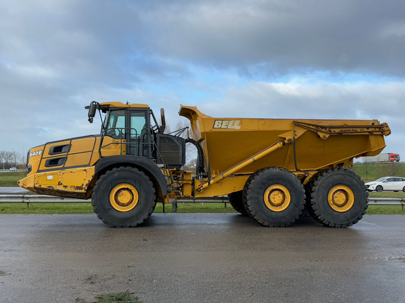 BELL B40E 6x6 - CE / Tail gate - מסיר פסולת מפרקי: תמונה 1 BELL B40E 6x6 - CE / Tail gate - מסיר פסולת מפרקי: תמונה 1