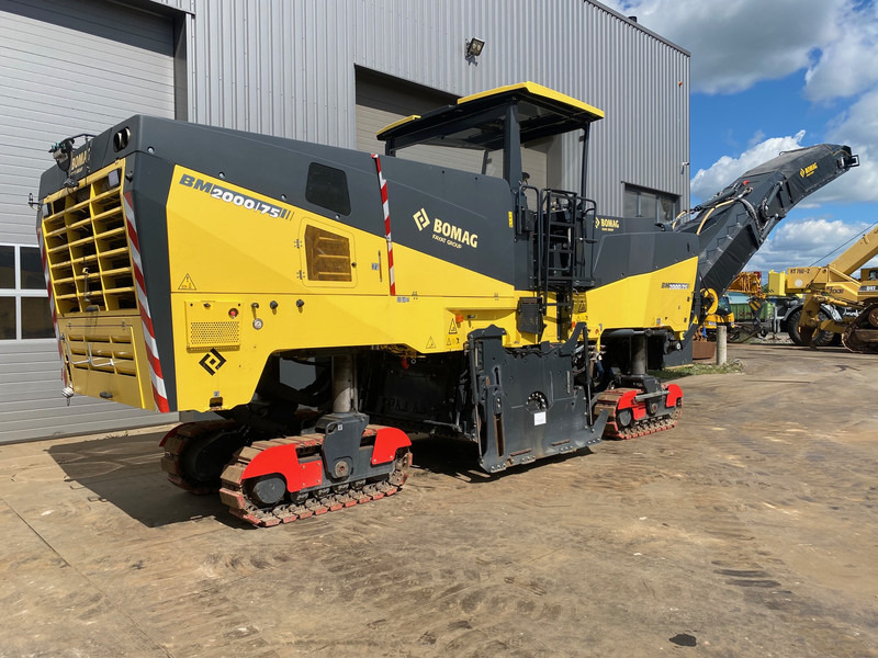 Bomag BM2000/75 Cold Planer - מקצועה חשמלית קרה: תמונה 4 Bomag BM2000/75 Cold Planer - מקצועה חשמלית קרה: תמונה 4